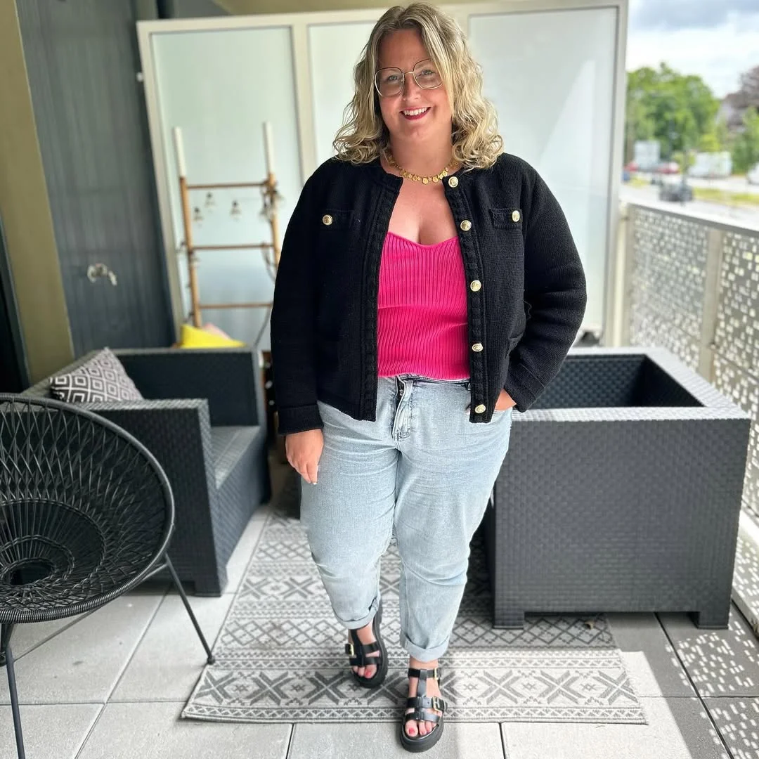 fall outfits for plus size women 2026 Classic Black and Pink Layers That Refresh Everyday Denim