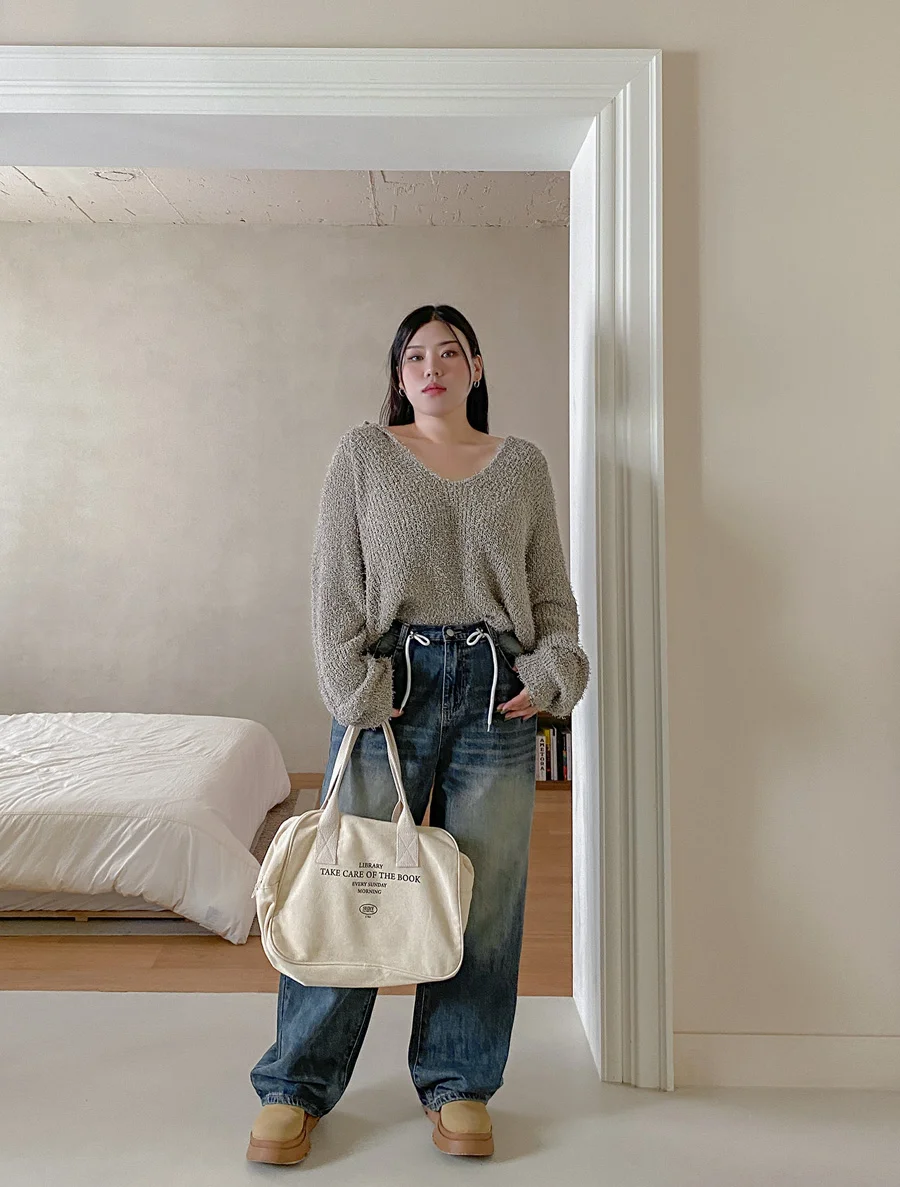 fall outfits for plus size women 2026 Soft Knitwear With Relaxed Denim Creates an Easy Weekend Formula