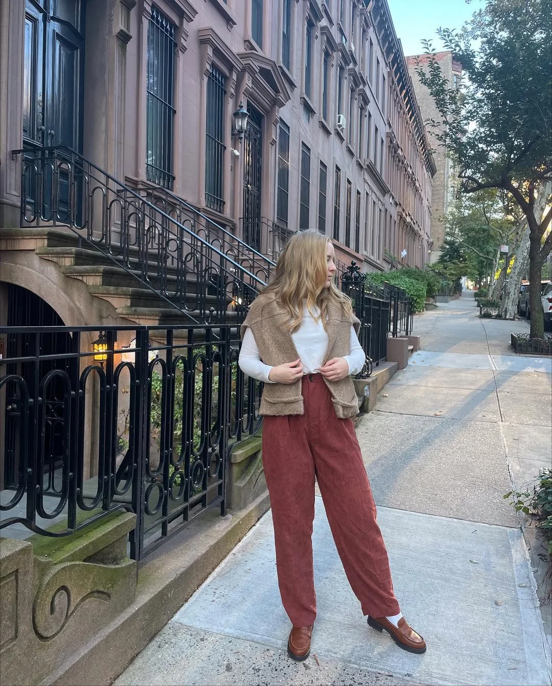 fall outfits for women in 30s style 2026 Relaxed Earth Tones Make Minimalism Feel Warm Again