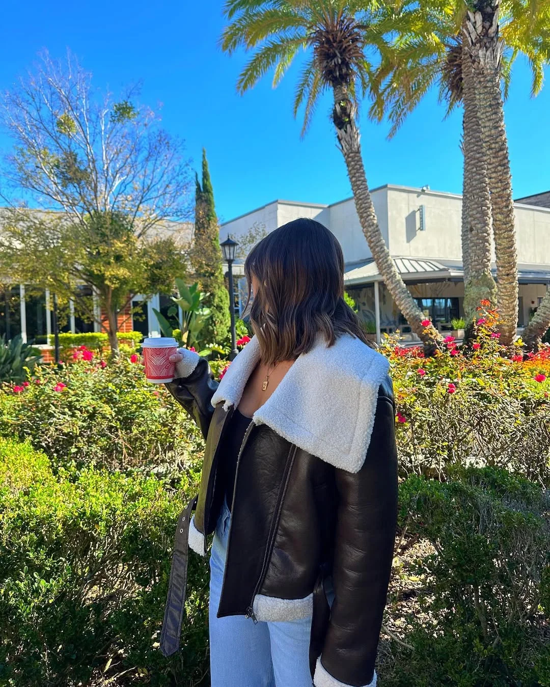 fall outfits for women in 30s style 2026 Shearling Jackets Bring Instant Sophistication to Casual Basics