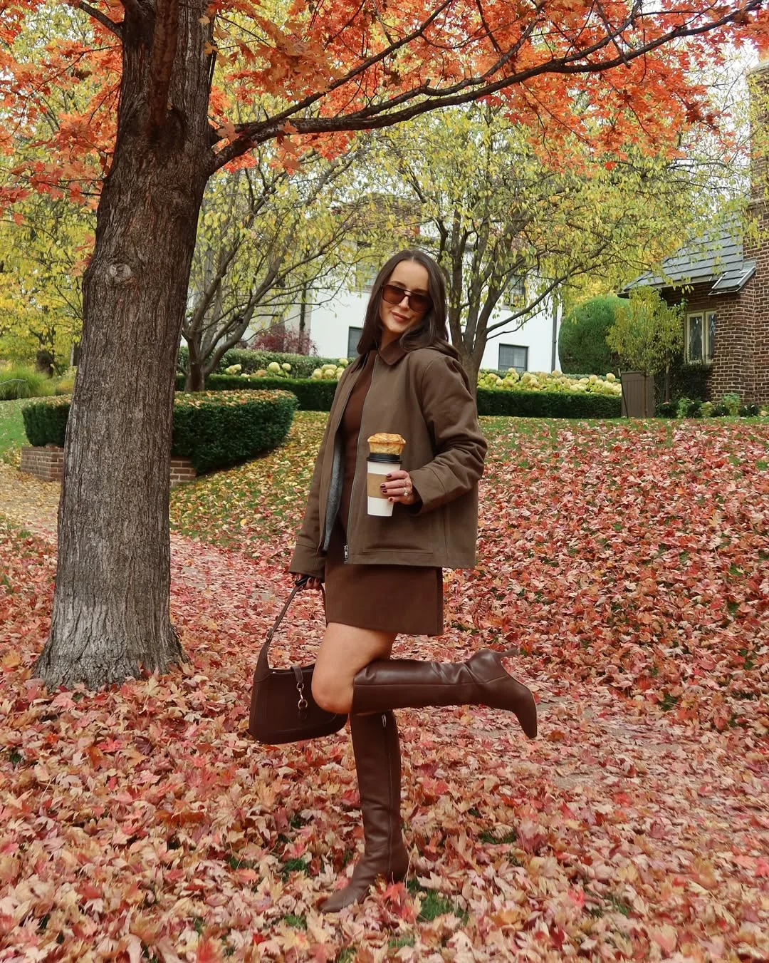 fall outfits for women in 30s style 2026 Chocolate Monochrome Becomes the Star of Autumn
