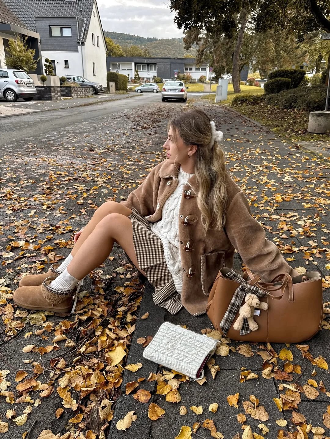 fall outfits for women in 30s style 2026 Cozy Shearling Layers with Soft Neutrals for Peak Autumn