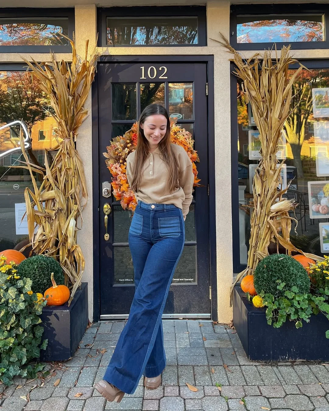 fall outfits for women in 30s style 2026 Wide-Leg Denim and Neutral Knits for Everyday Autumn Ease