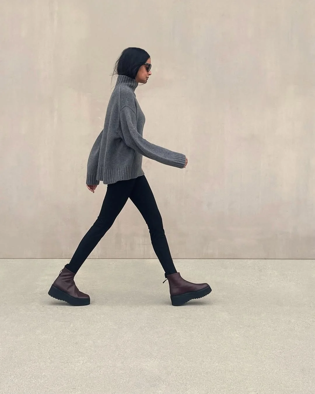 fall outfits with boots and leggings 2026 Oversized Turtleneck with Burgundy Platform Boots