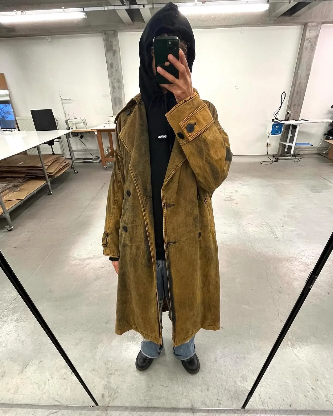 fall outfits with coat 2026 Vintage-Inspired Brown Trench With Relaxed Streetwear Appeal