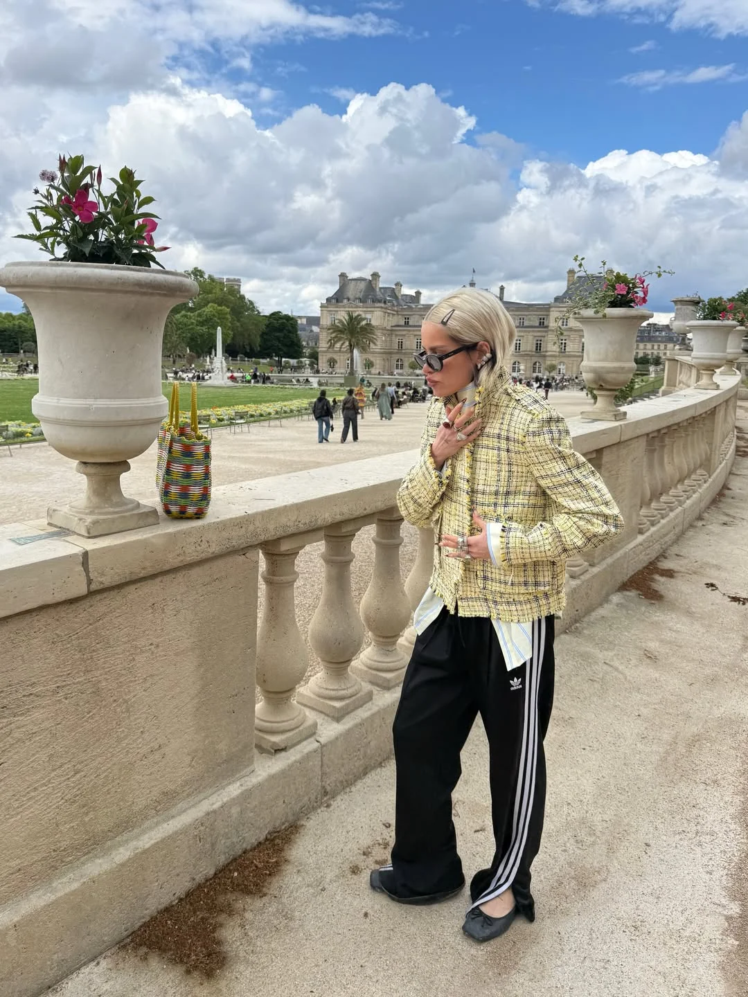 fall outfits with jacket 2026 Mix Classic Tweed with Sporty Pieces for Modern Contrast