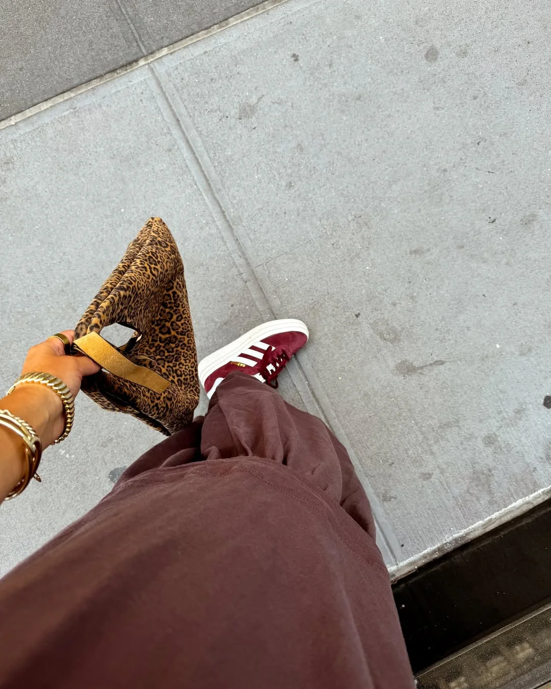 fall outfits with sneakers 2026 Leopard Accessories and Burgundy Sneakers for Trendy Contrast