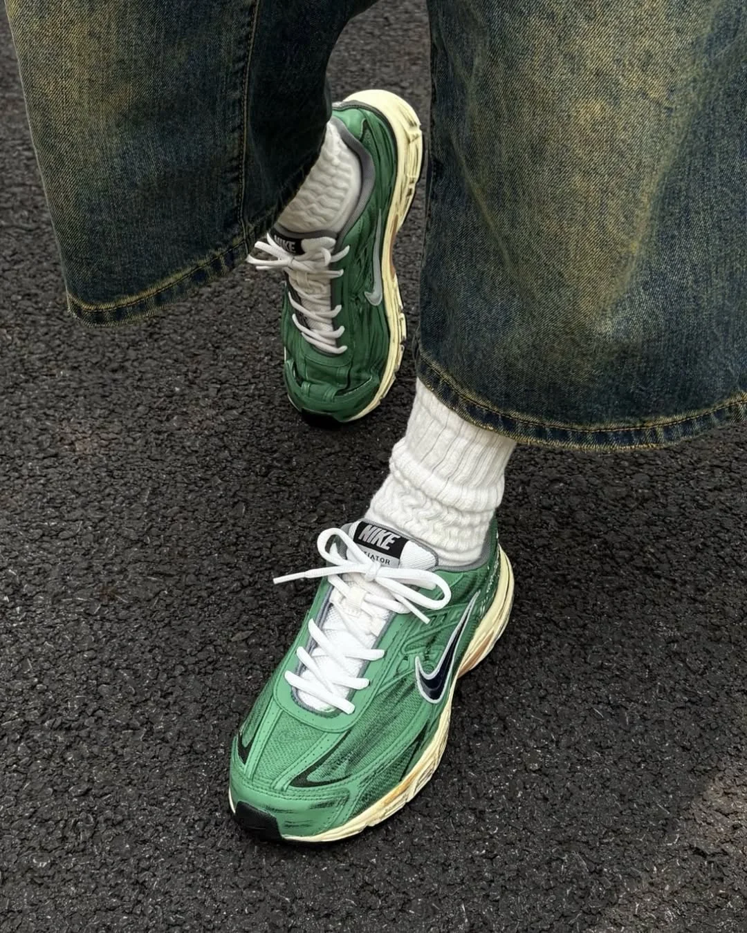 fall outfits with sneakers 2026 Green Retro Runners With Relaxed Denim