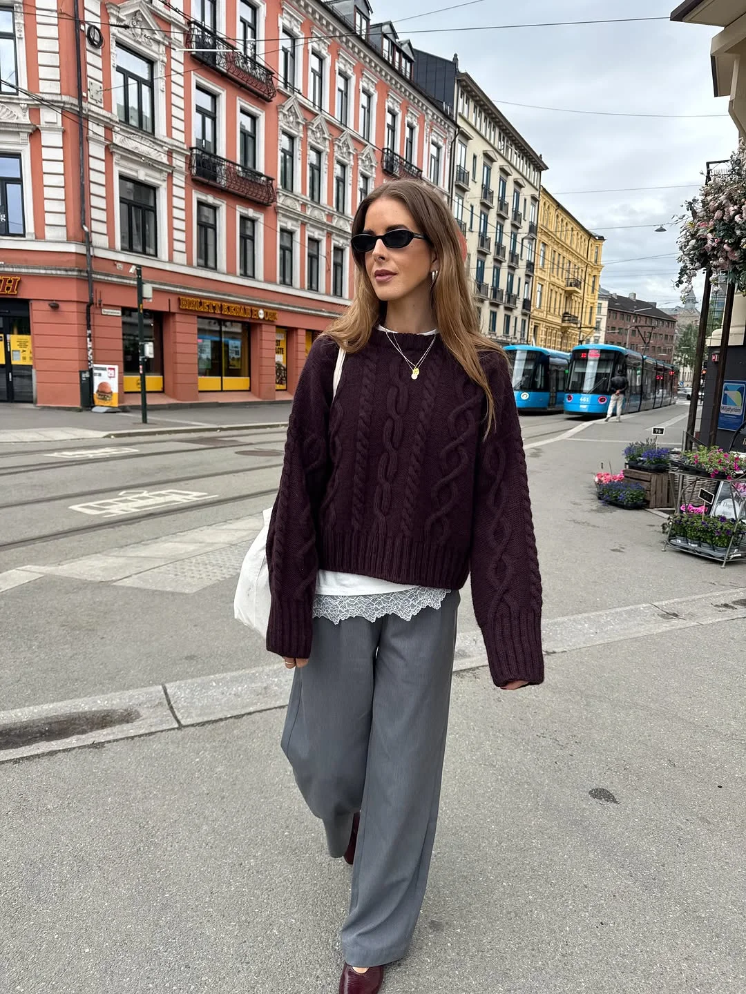 fall outfits with sweater 2026 Deep Burgundy Cable Knit For Elegant European Street Style