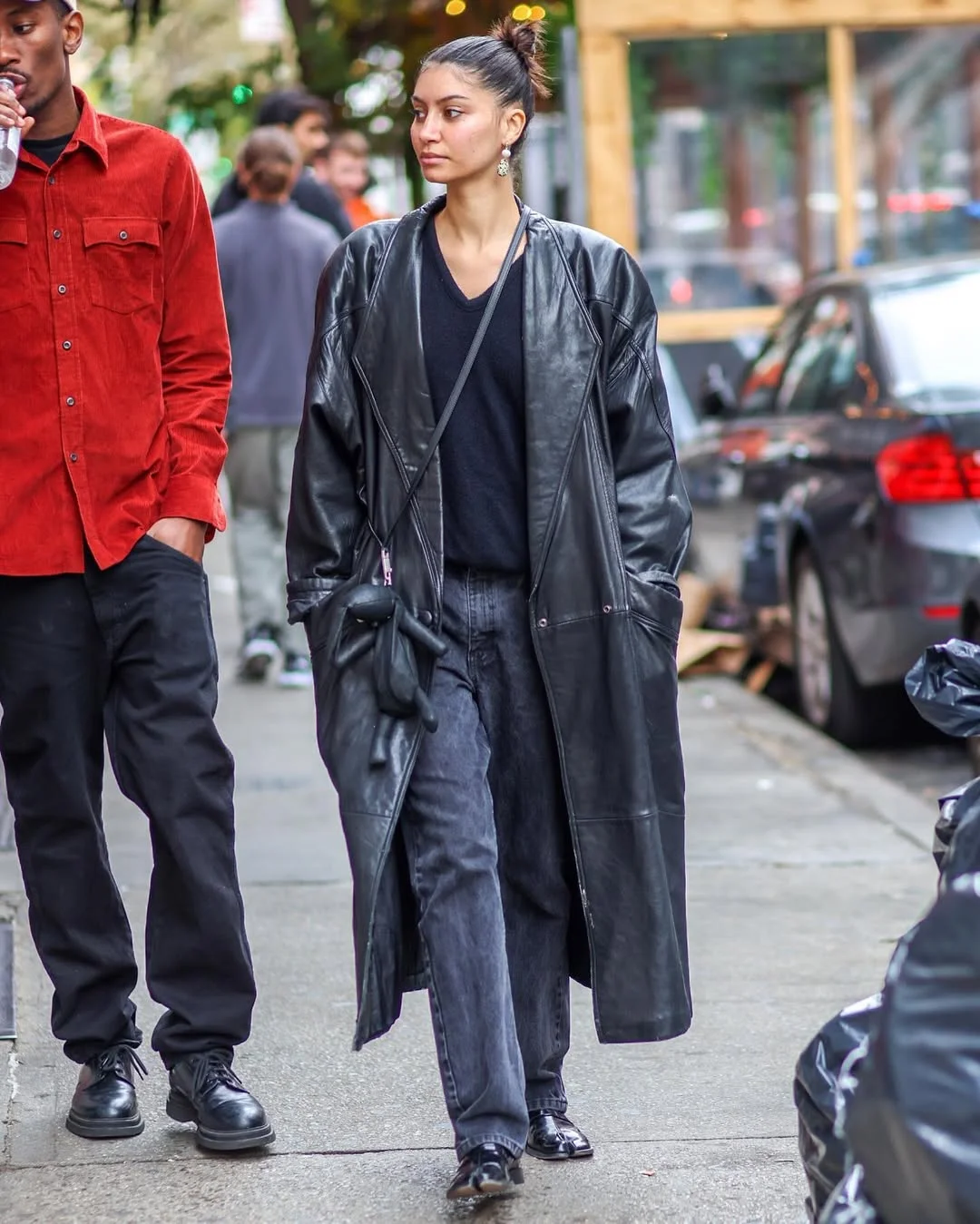 fall street style NYC outfits 2026 Oversized Leather Coats And Effortless All Black Layers