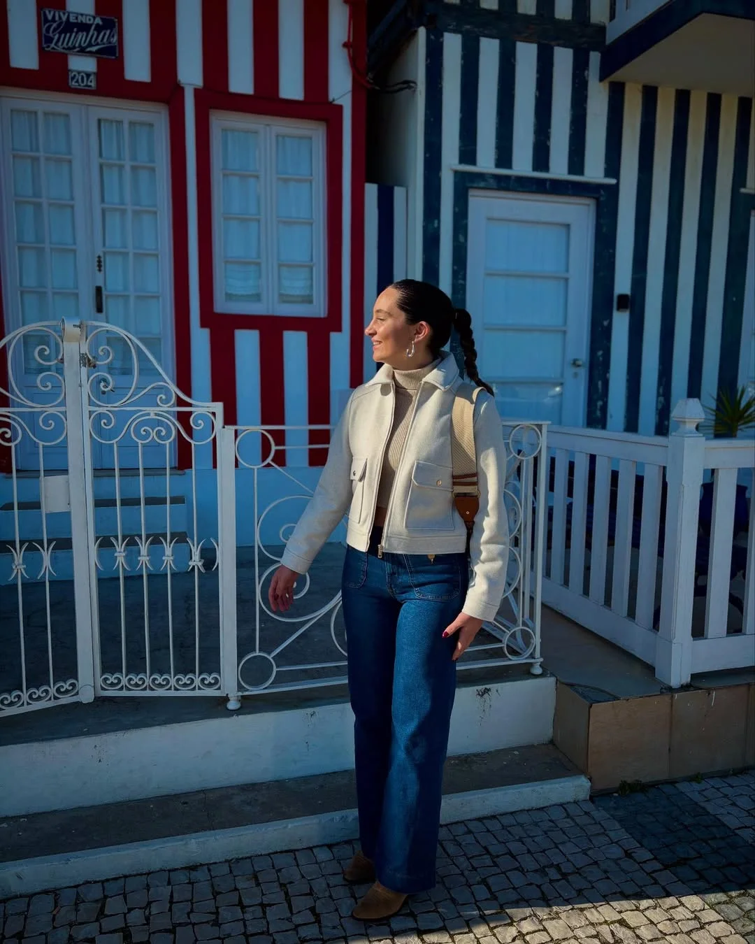 fall travel wardrobe for women 2026 Crisp Neutrals That Make Coastal Autumn Feel Effortlessly Chic