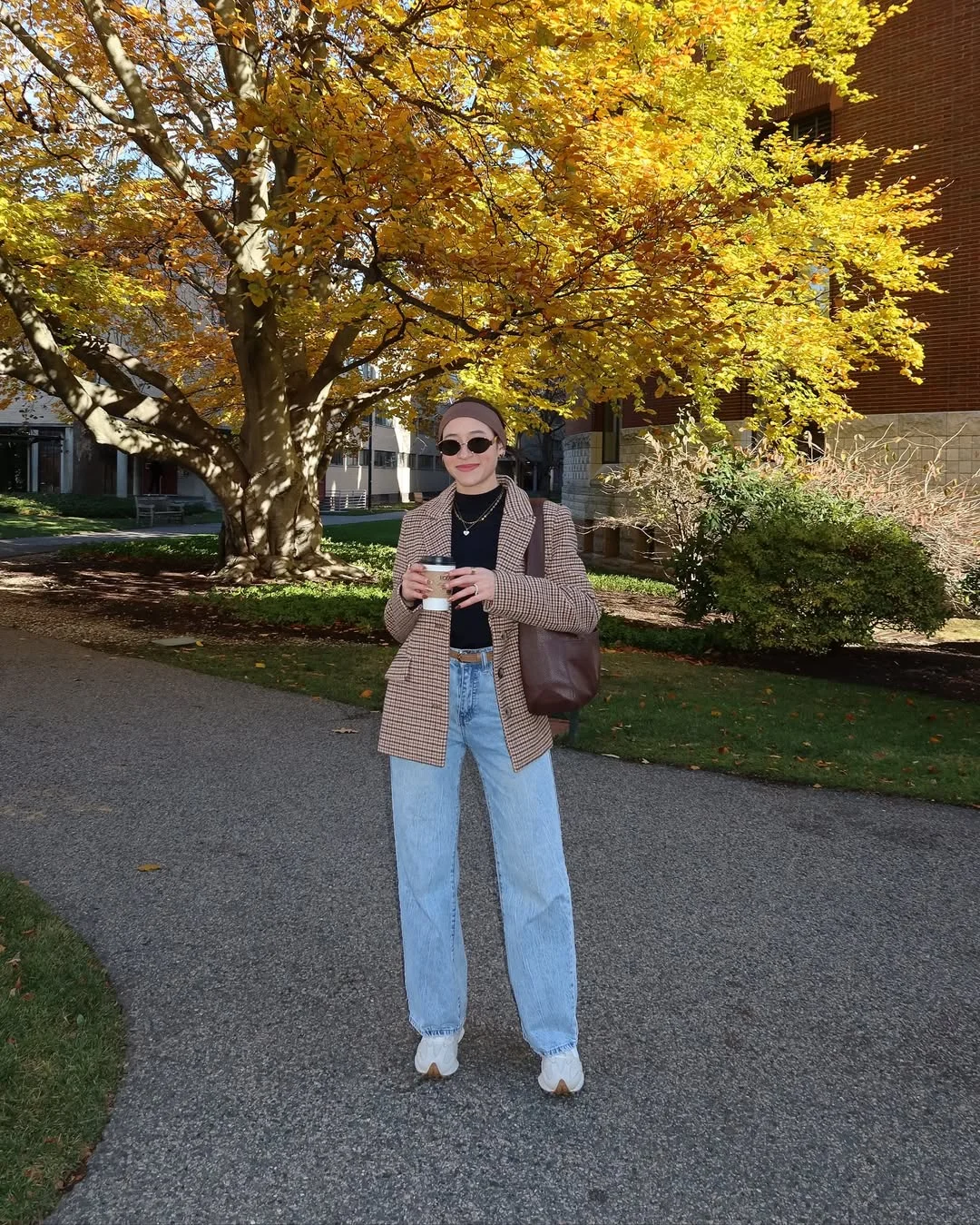 fall travel wardrobe for women 2026 Relaxed Blazers and Denim for Everyday City Adventures