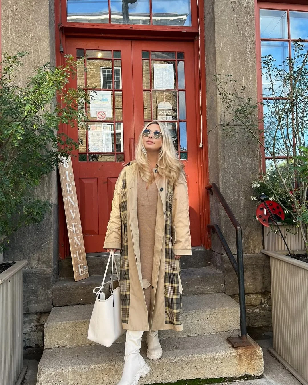 fall travel wardrobe for women 2026 Soft Neutrals That Belong in Every Cozy Countryside Escape