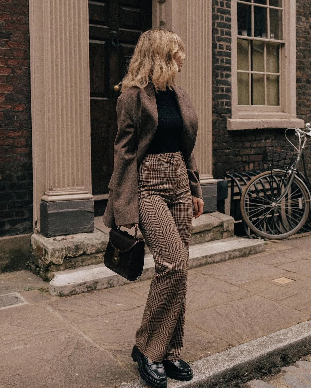 nice fall outfits 2026 Tailored Plaid Trousers With Vintage Autumn Charm