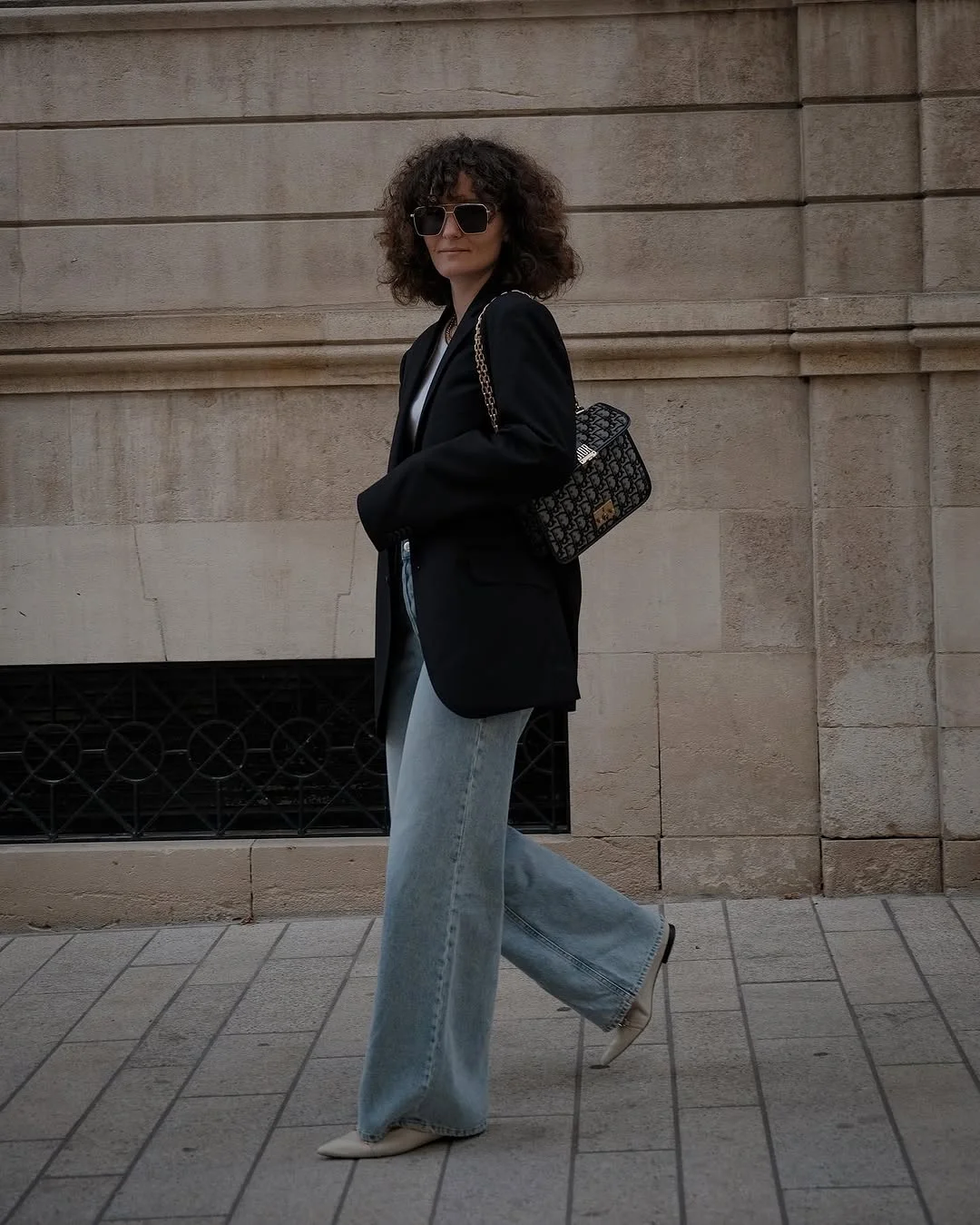 simple fall outfits 2026 Relaxed Blazers and Wide-Leg Denim That Never Miss