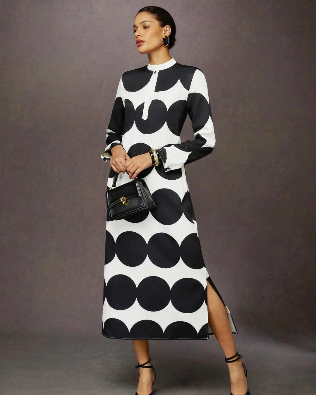 Summer to fall outfits 2026 Graphic Monochrome Dresses Feel Modern In The Most Timeless Way