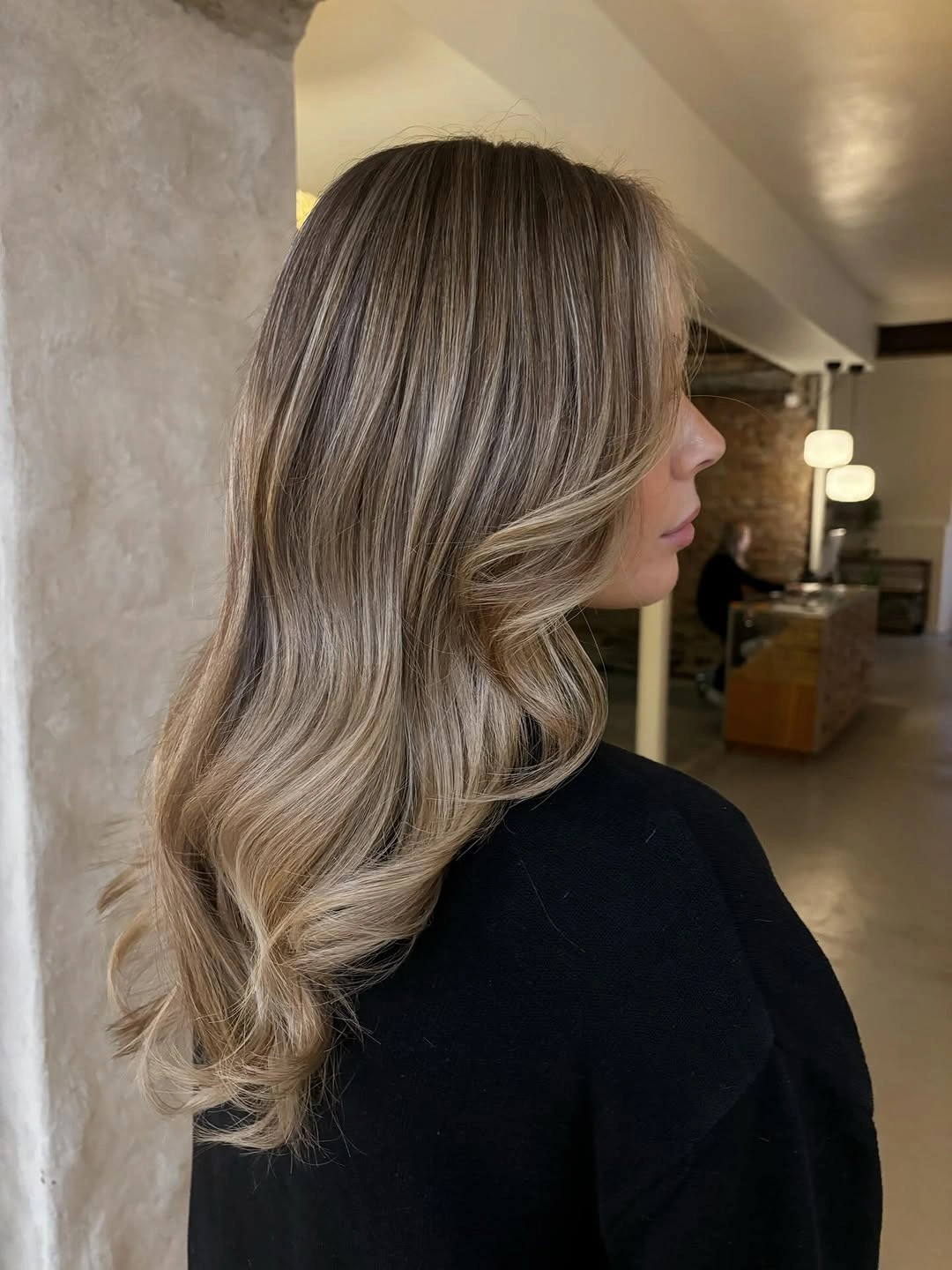 babylights hair ideas Soft Beige Balayage Babylights with Long Layers
