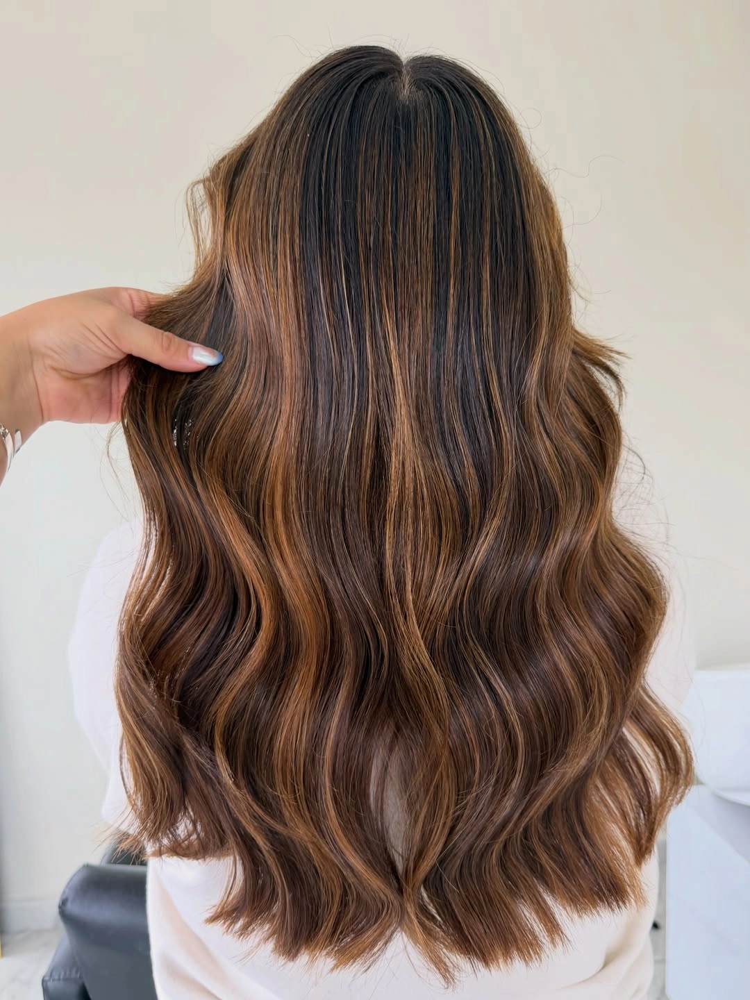 babylights hair ideas Warm Cinnamon Brunette with Soft Caramel Babylights