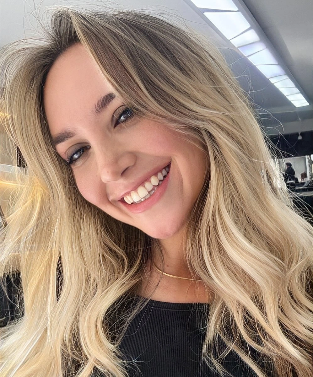 beige blond hair color Bright Beige Blonde with Face-Framing Brightness
