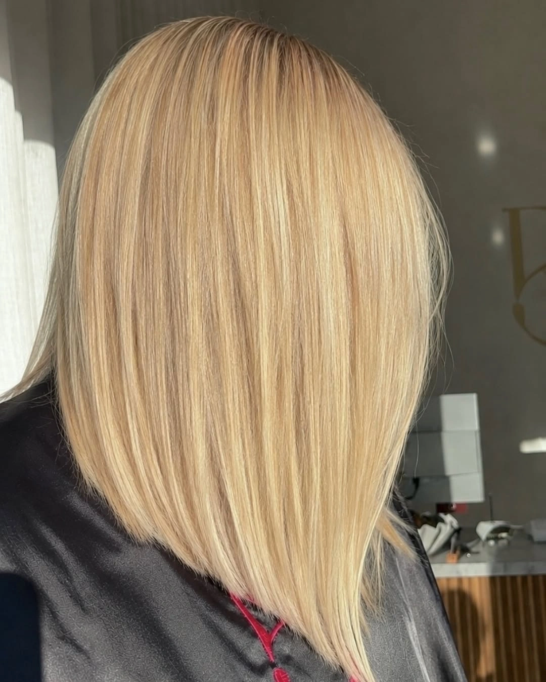 Fall blonde hair colour 2026 Soft Champagne Blonde With a Precision Blunt Finish