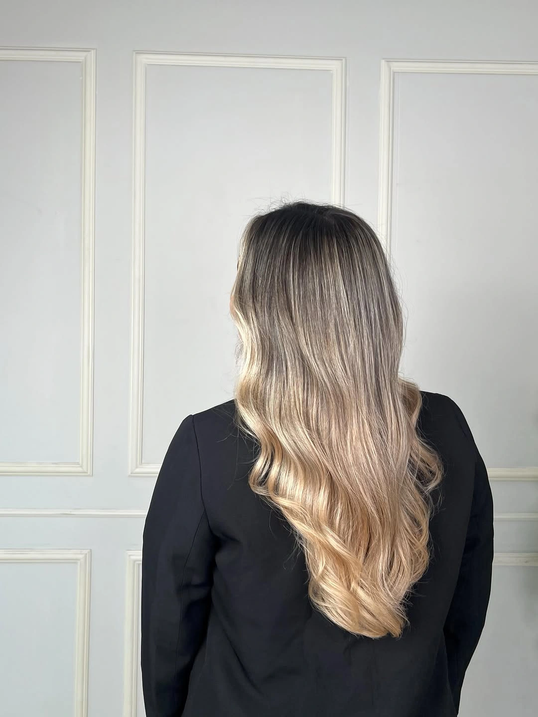 Fall blonde hair colour 2026 Soft Honey Blonde Waves With Elegant Root Melt