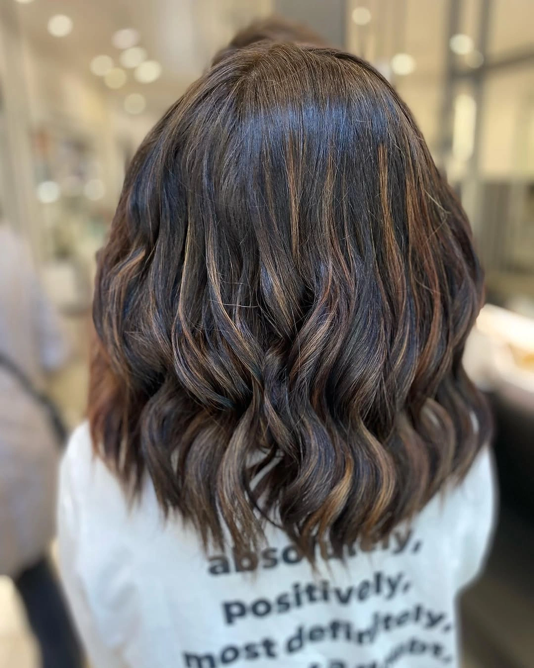 Fall brunette hair colour 2026 Wavy Chocolate Lob with Golden Brunette Highlights