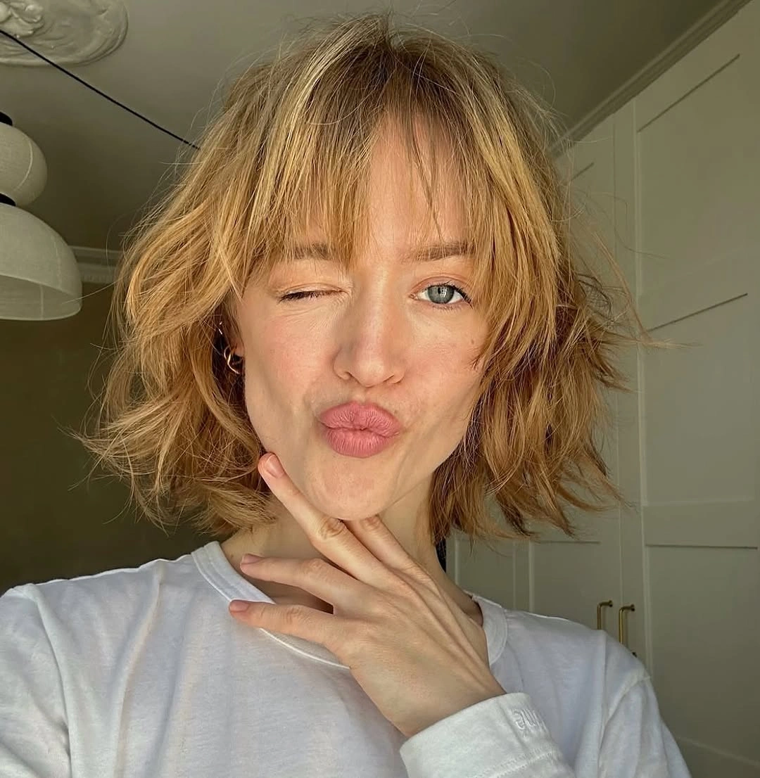 fall French Bob 2026 Shaggy Honey French Bob with Playful Texture