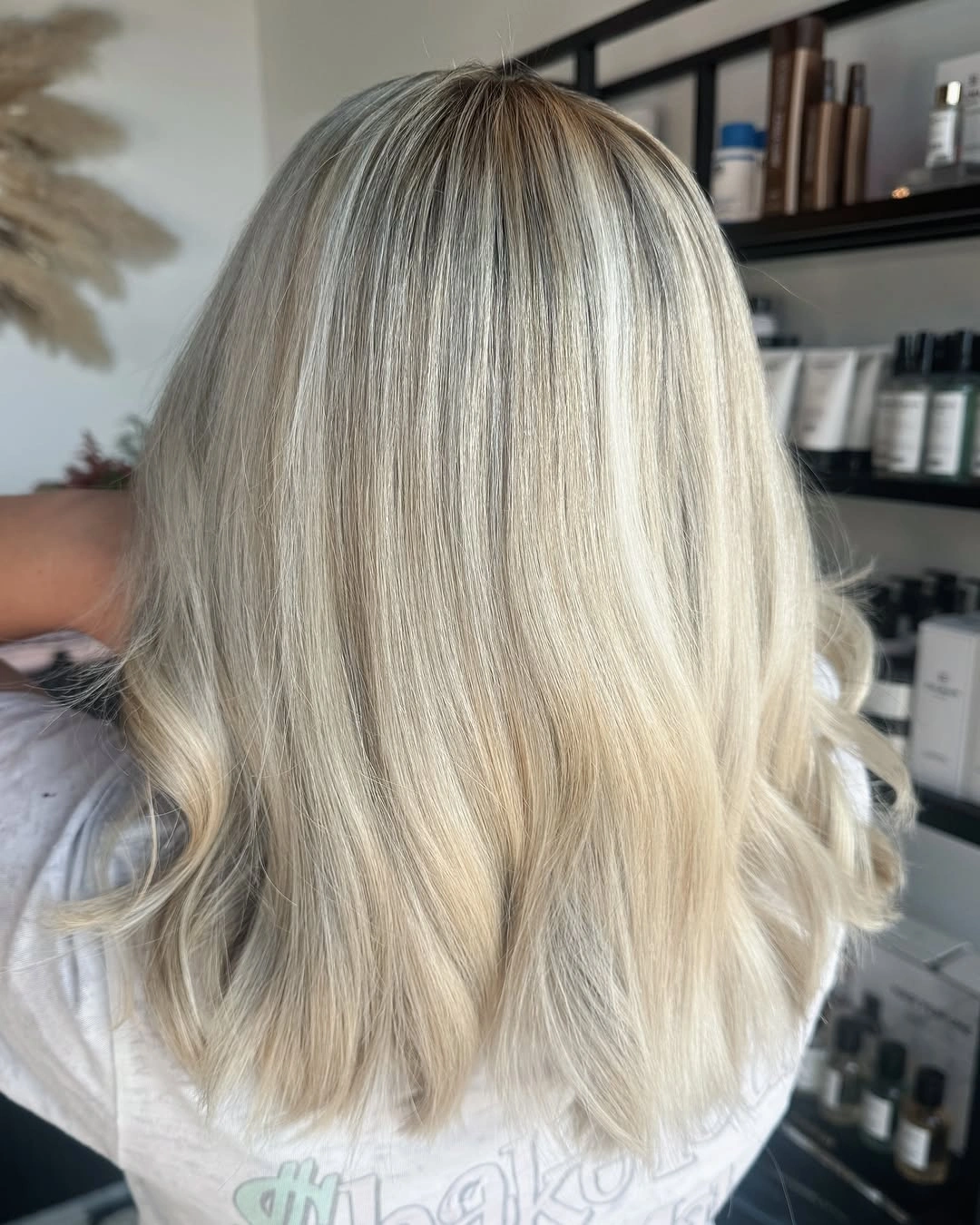 fall hair colour ideas 2026 Soft Vanilla Blonde With Natural Dimension