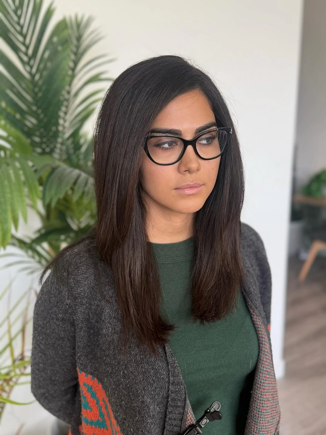 fall haircuts for women 2026 Minimal Long Cut With Invisible Layers