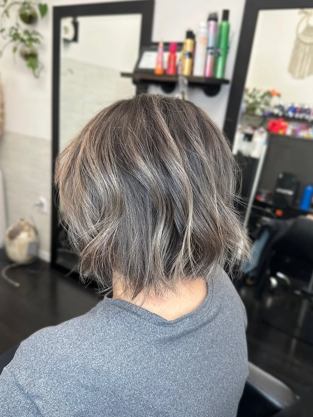 fall hairstyles 2026 Smoky Textured Bob with Dimensional Ash Highlights