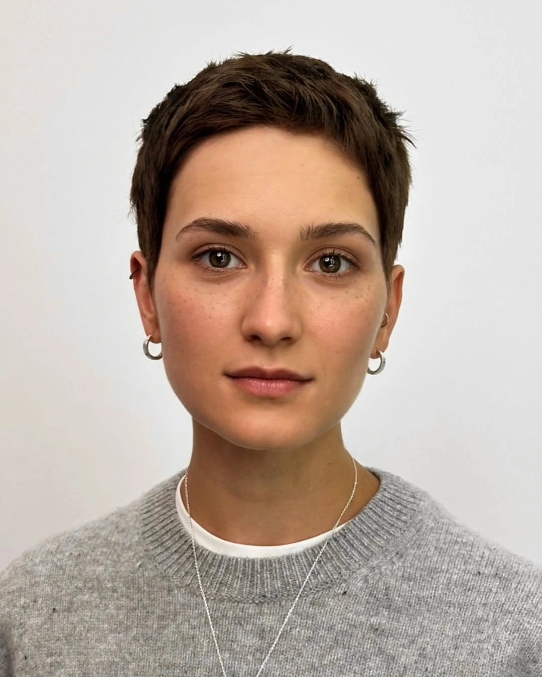 Fall hairstyles for short hair 2026 Minimalist Soft Crop With Natural Texture