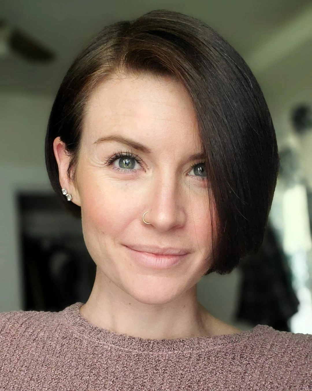 Fall hairstyles for short hair 2026 Elegant Side-Part Bob With Glossy Finish