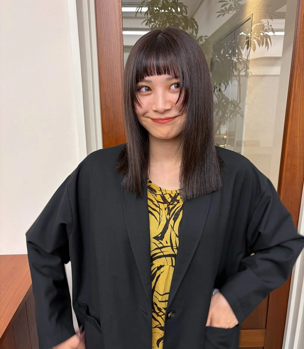 fall medium haircuts 2026 Minimalist Straight Cut with Micro Bangs