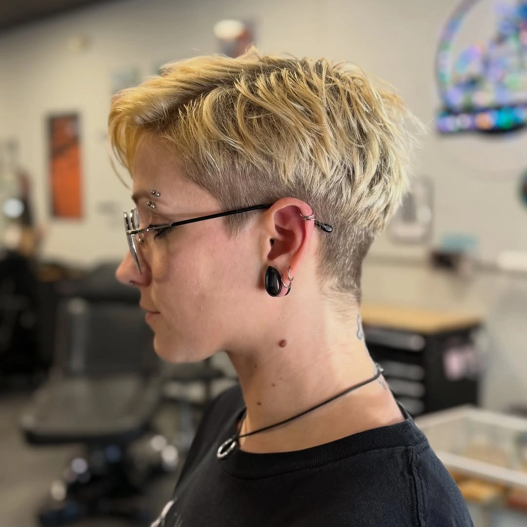 fall pixie haircut ideas 2026 Edgy Blonde Pixie With An Undercut Finish