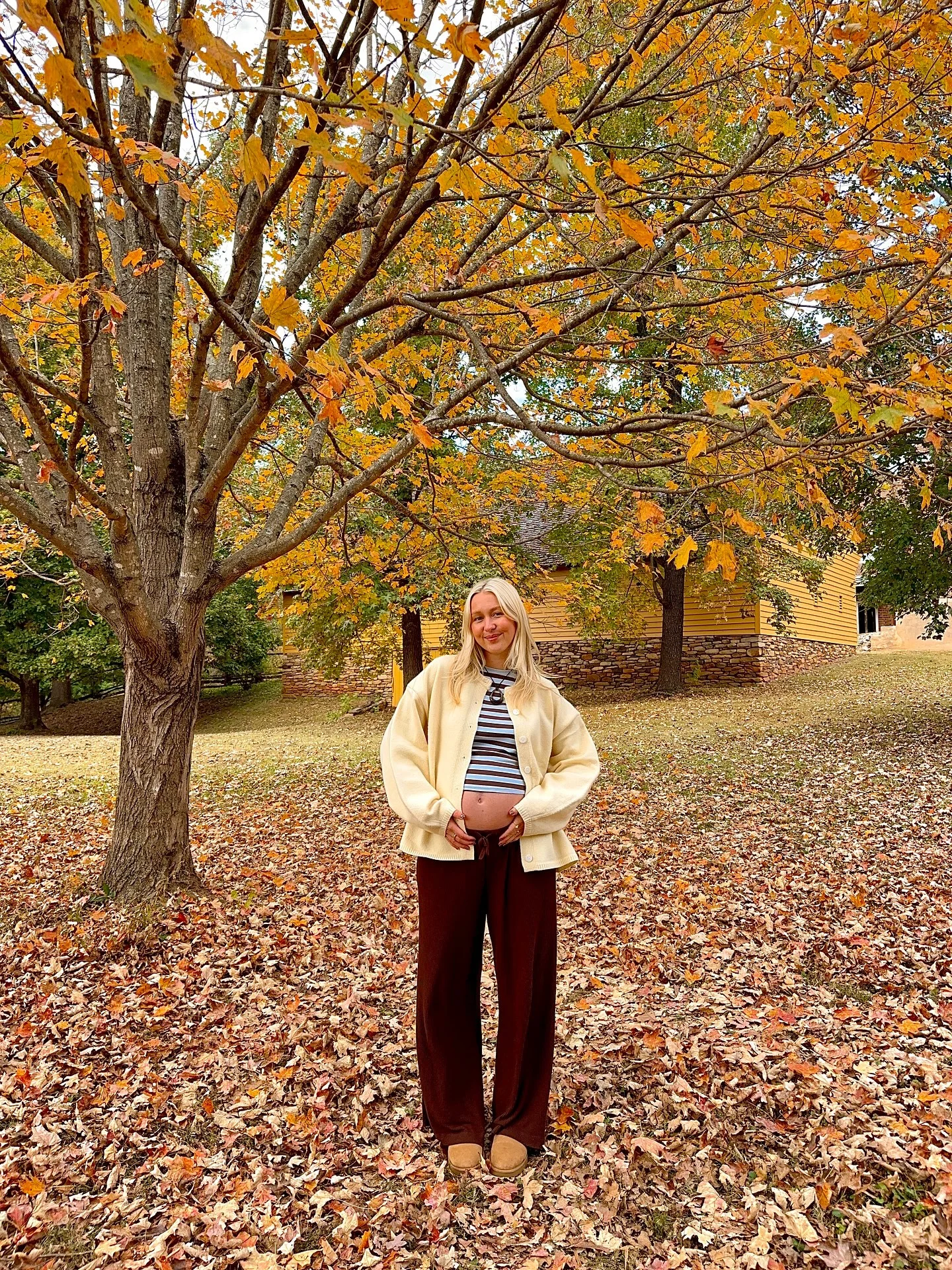 fall pregnancy outfits 2026 Relaxed Pumpkin Patch Layers With an Effortless Autumn Feel