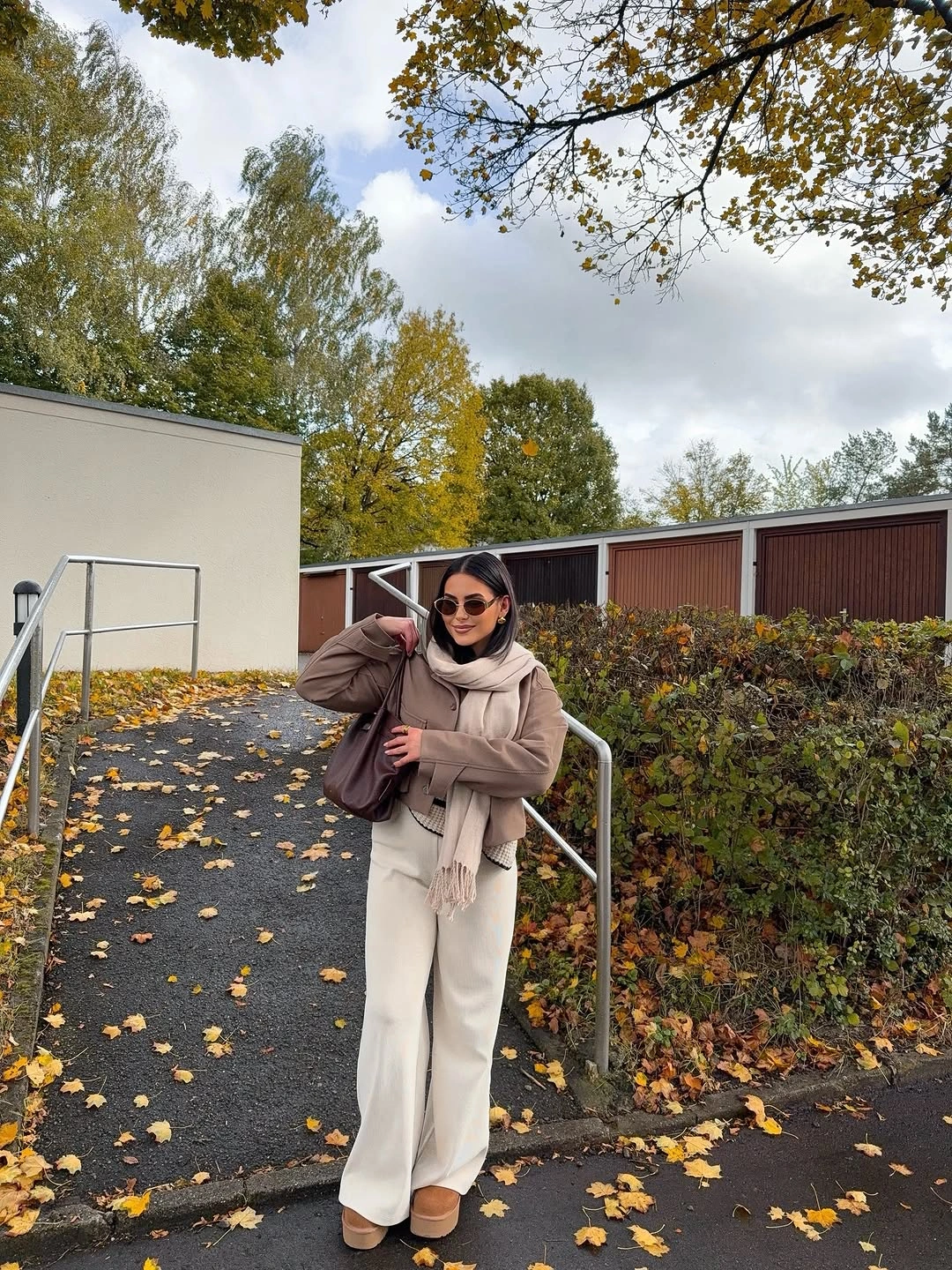 fall pregnancy outfits 2026 Soft Neutral Layers That Feel Effortlessly European