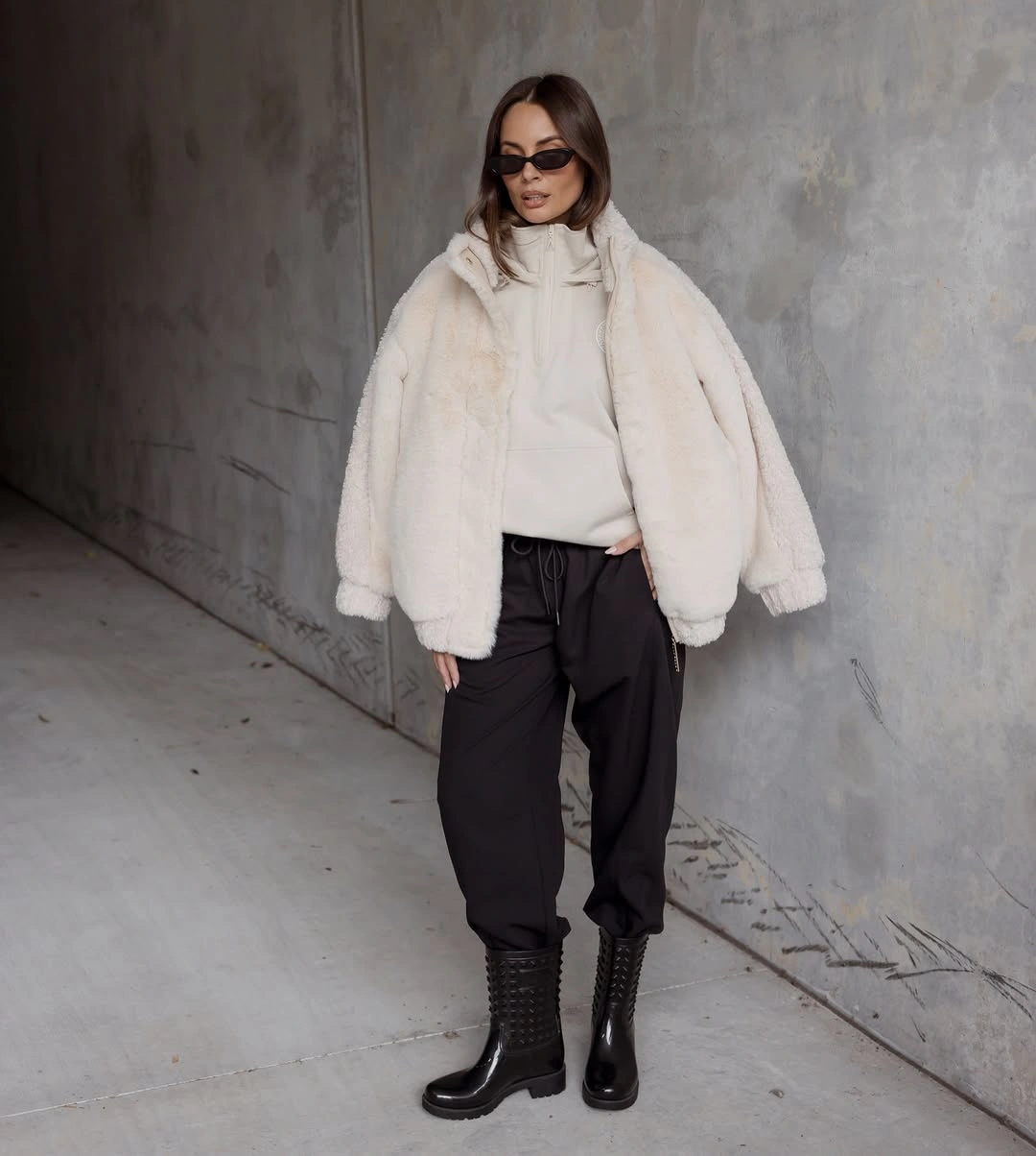 faux fur jacket White Hooded Jacket With Black Slouchy Pants