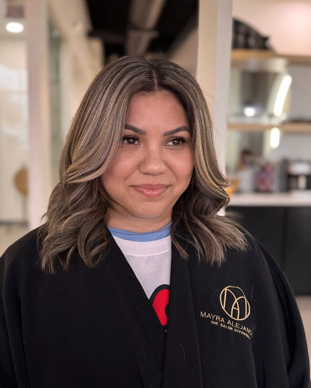 hair lowlights color ideas and inspiration Shoulder-Length Brunette With Caramel Face Framing