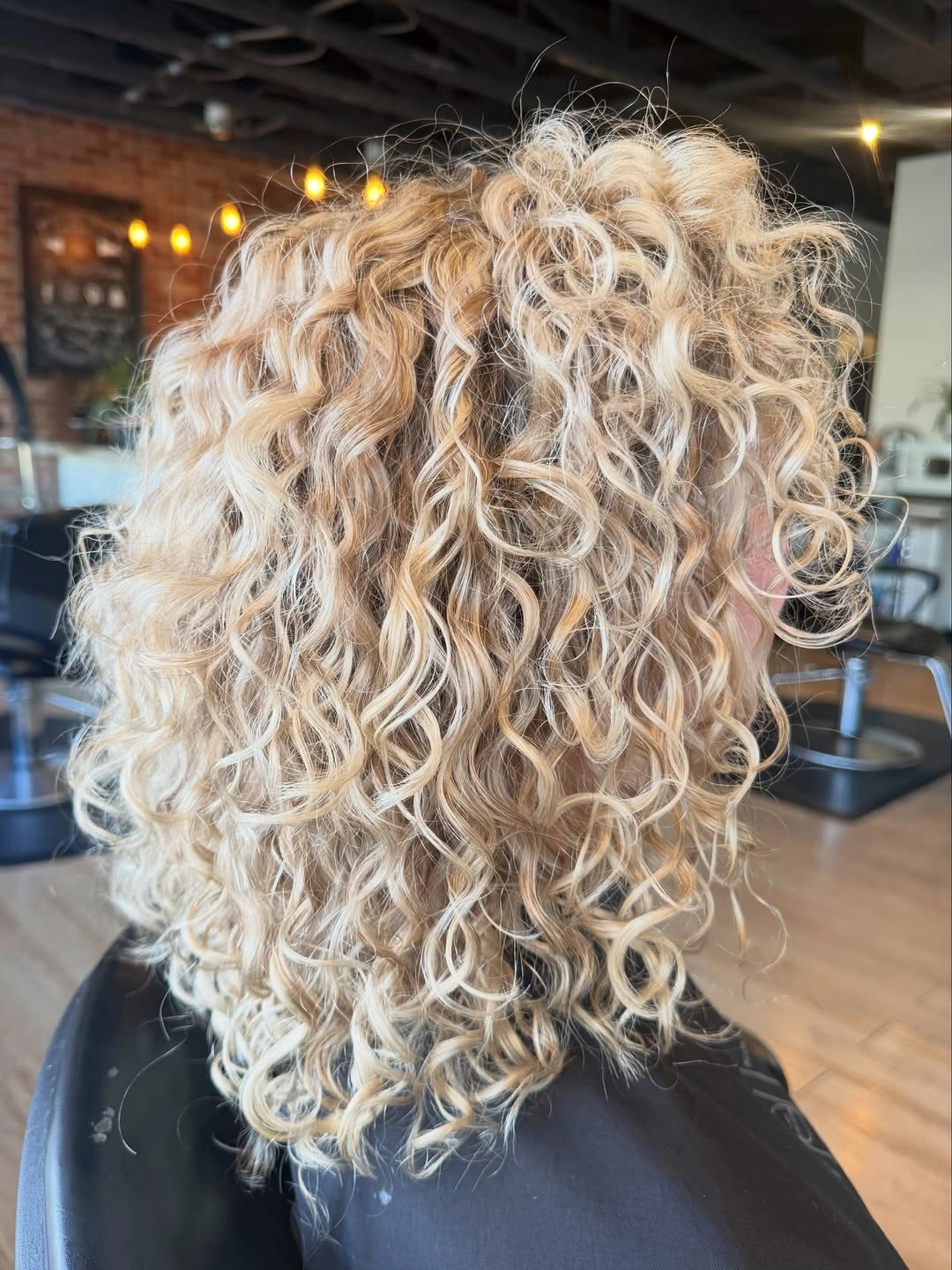 heatless curls hairstyle Soft Golden Spiral Layers That Turn Overnight Waves Into Salon-Worthy Volume
