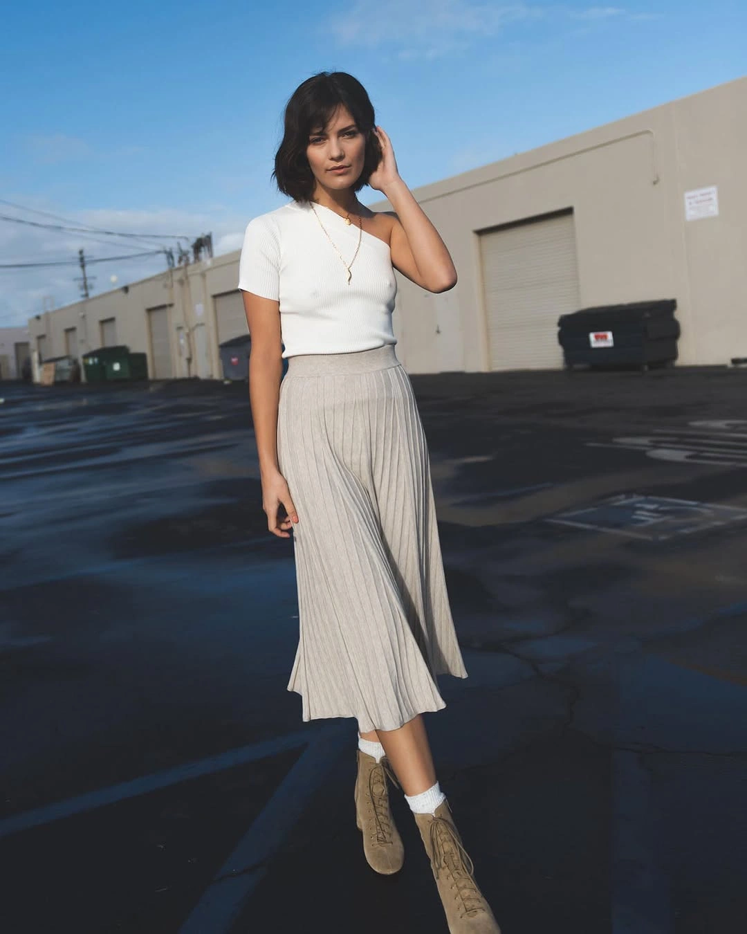 knit skirt outfits fall 2026 Minimalist Midi Looks That Never Go Out of Style