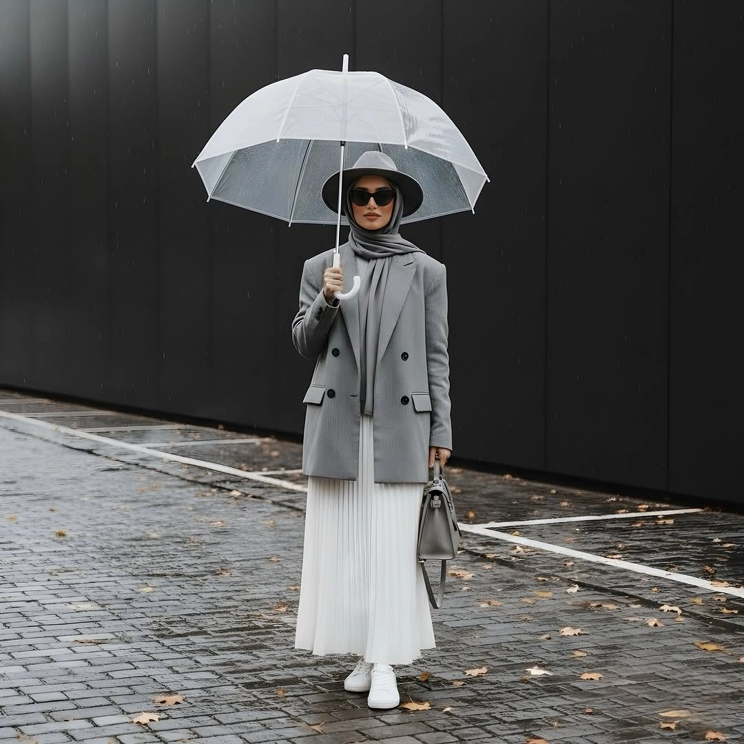 modest fall outfits 2026 Elegant Gray Tailoring That Brings Quiet Luxury to Rainy Autumn Days