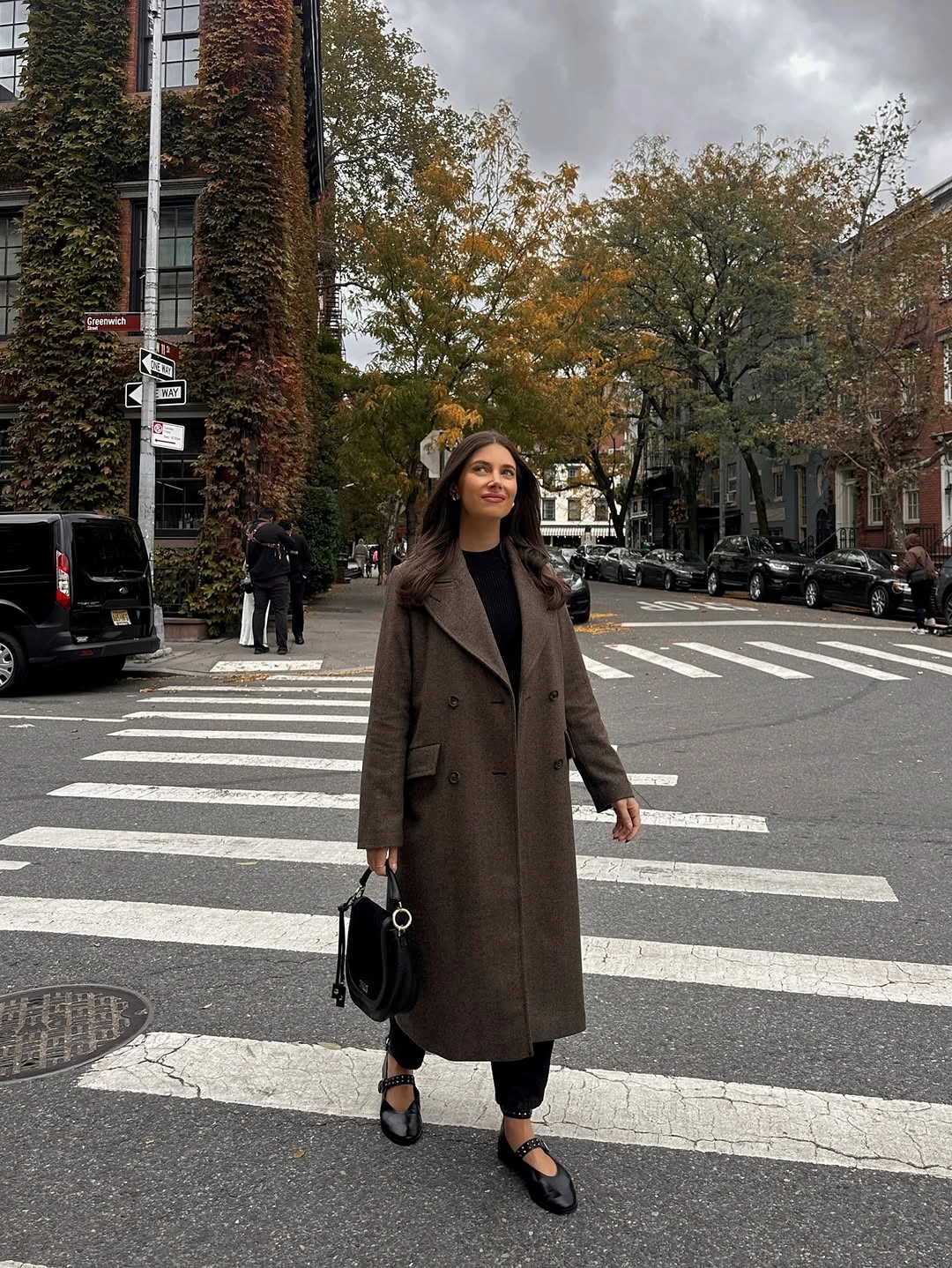 September fashion trends 2026 Long Brown Coat With Black Separates