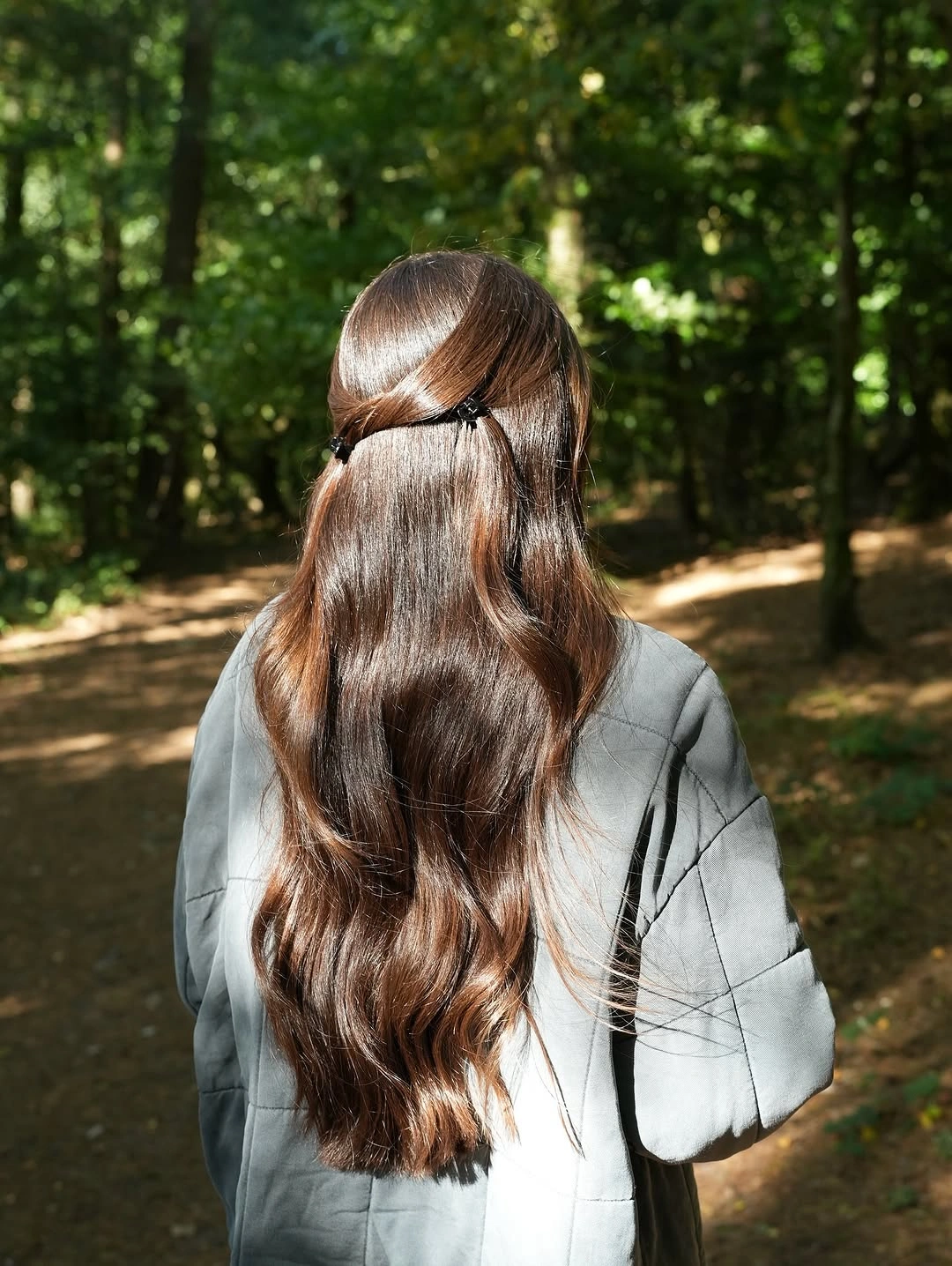 September hairstyles ideas 2026 Long Brown Waves With Ribboned Shine