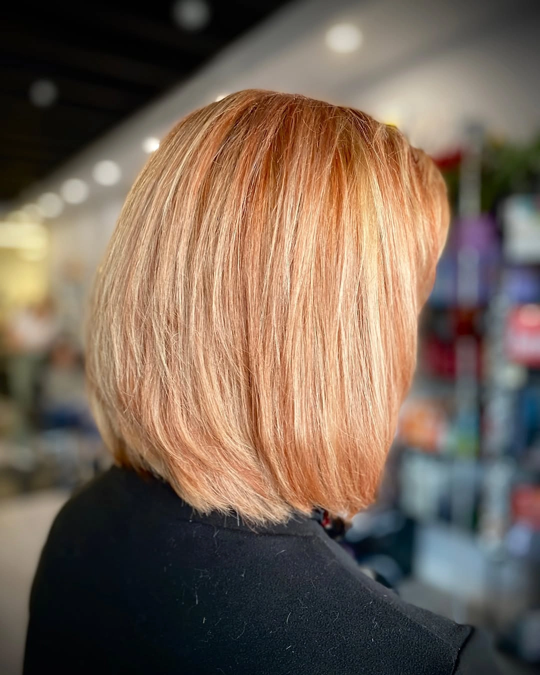 September hairstyles ideas 2026 Peach Blonde Rounded Bob