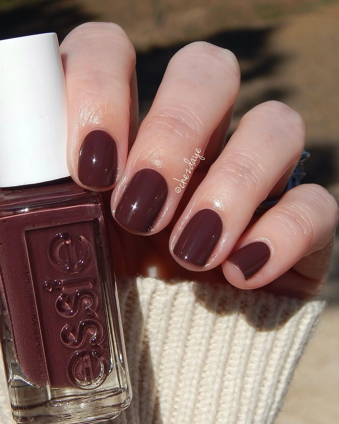 September nail designs 2026 Deep Merlot Short Rounded Nails