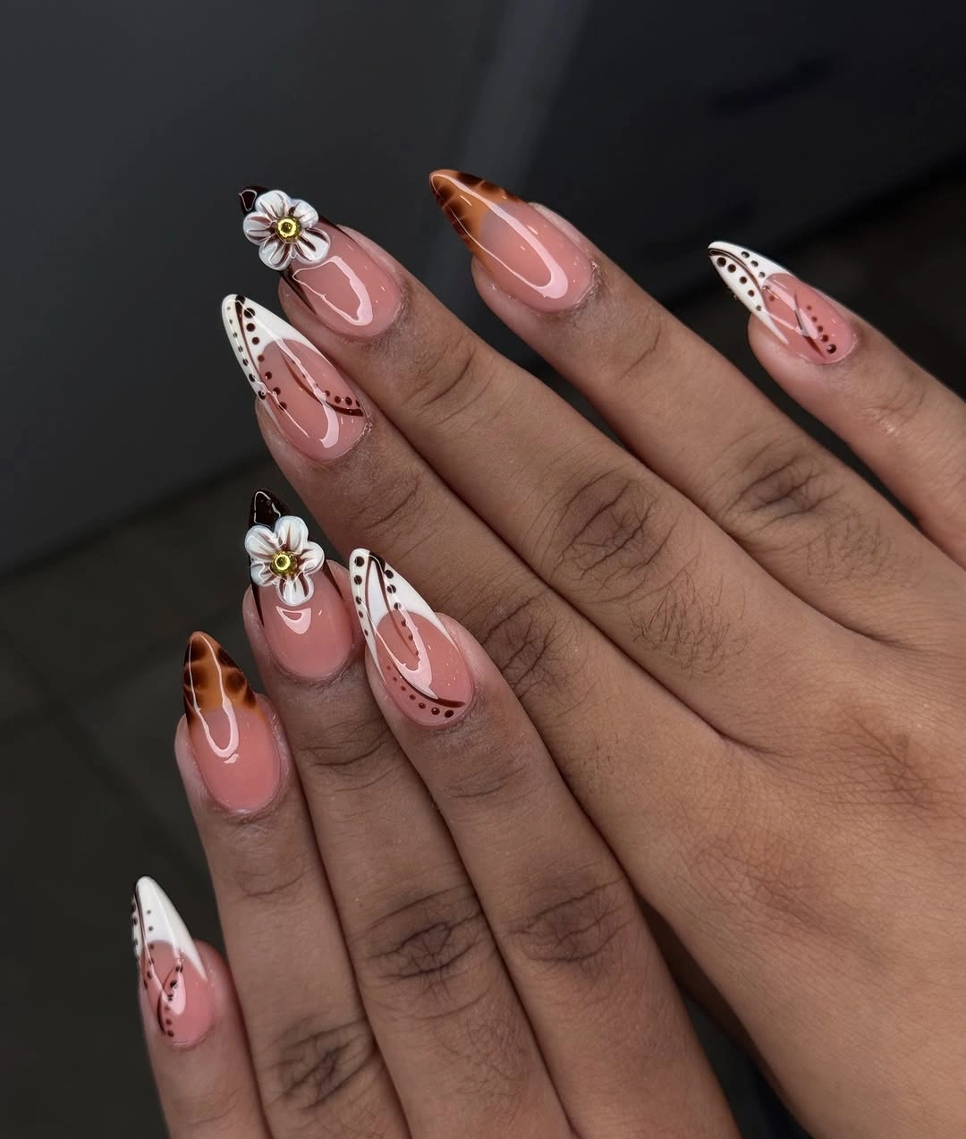 September nail designs 2026 Daisy Accents With Brown And White Tips