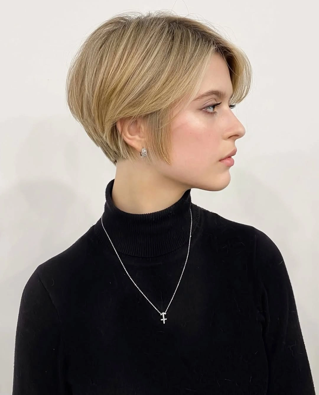 short bobbed hairstyle Layered Pixie Bob That Adds Beautiful Natural Volume