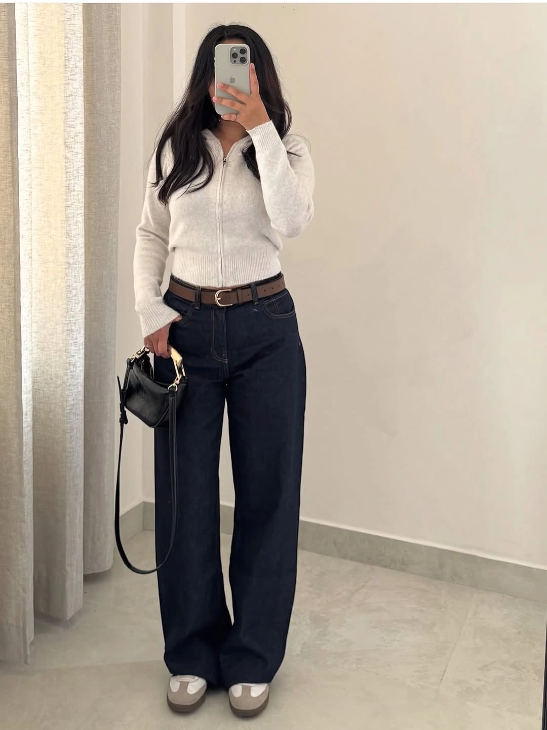 wide leg jeans outfit fall 2026 Dark Wash Jeans With Soft Knitwear For Everyday Elegance