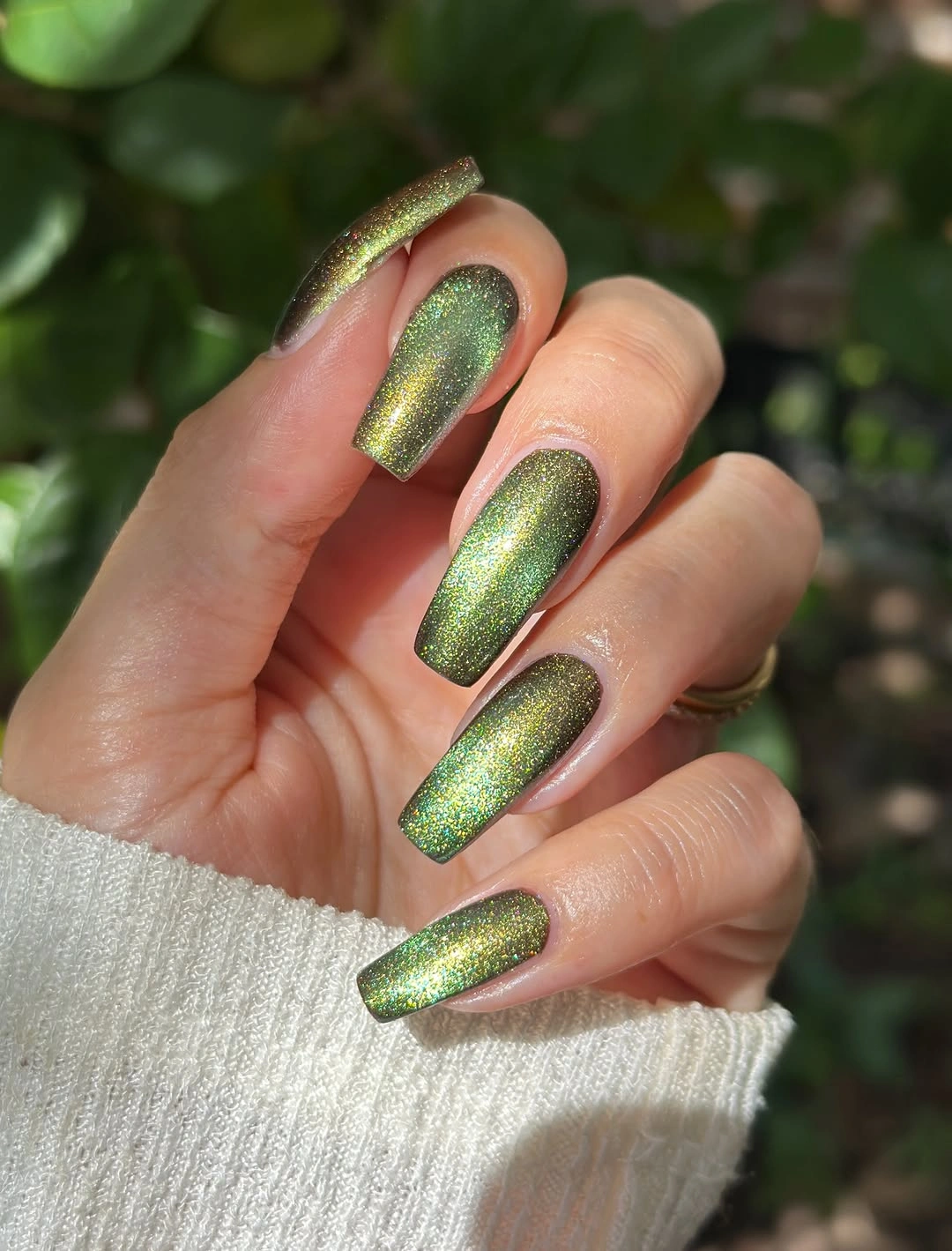 Reflective emerald green square fall nails