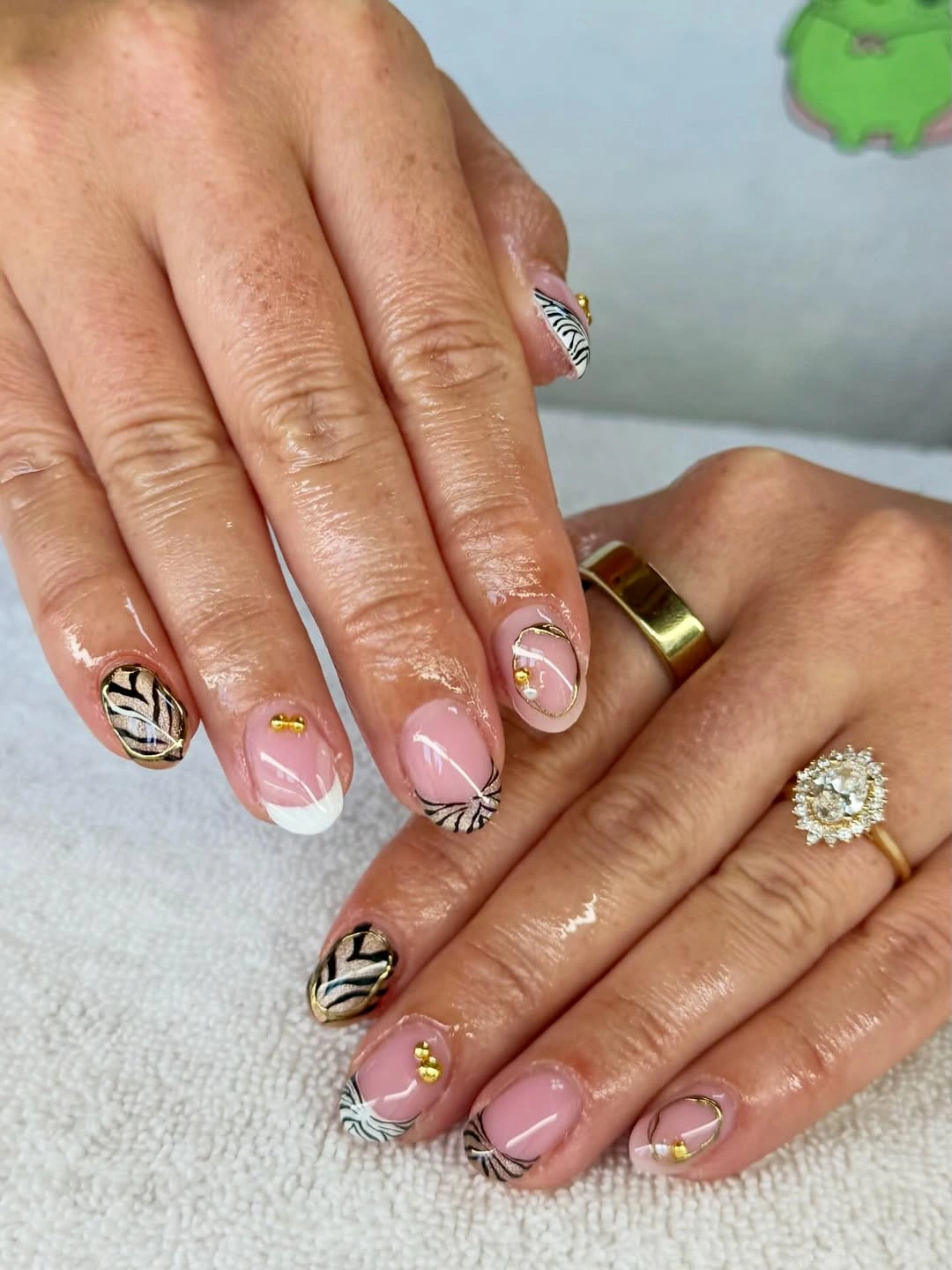 White French short nails with black leaf lines